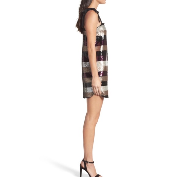 ALI & JAY I'm With Andi Sequin Minidress MEDIUM - Picture 4 of 10